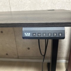 電動昇降式デスクの画像
