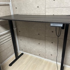 電動昇降式デスクの画像