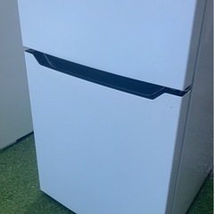 ⭕️近隣配達無料です⭕️2ドア93リット冷蔵庫です⭕️の画像