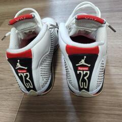 Supreme×Jordanの画像