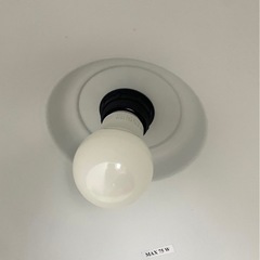 IKEA 照明　電球付き　1年ほど使用の画像