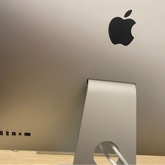 Apple cinema display 27インチ(usb c アダプター付き)の画像