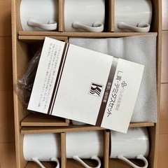 【未使用保管品】高級感あるカップ＆ソーサーセット（6客）専用ケース付きの画像