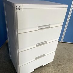 【美品】4段タンス ① 白系 プラスチック製 木製天板 お洒落 ...