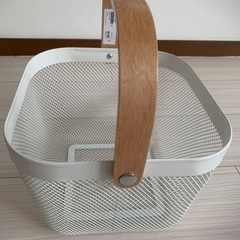 イケア　IKEA バスケット　ホワイト　新品　ナチュラル　インテリア　インテリア雑貨　収納　収納用品の画像