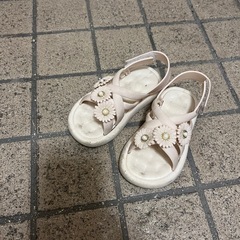 【お花サンダル】軽量で滑りにくい！の画像