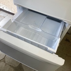 動作品 Panasonic パナソニック ノンフロン 冷凍 冷蔵庫 NR-C374C-W 24年製の画像
