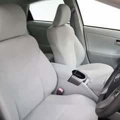 駐車場でもすぐ発見！！👀トヨタ プリウス 　Ｓの画像