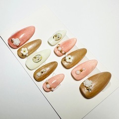 《セール品》ハンドメイド ネイルチップ フラワー×パール　マグ　 の画像