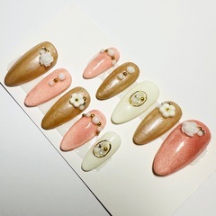 《セール品》ハンドメイド ネイルチップ フラワー×パール　マグ　 の画像