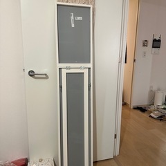 IKEA ミラーの画像