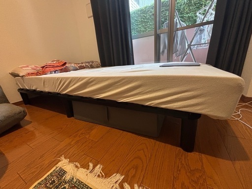 シングル脚付きポケットコイルマットレス