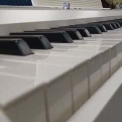 電子ピアノ KORG コルグ SP-170 WH (スタンド/ペダル付) 2012製 動作品の画像