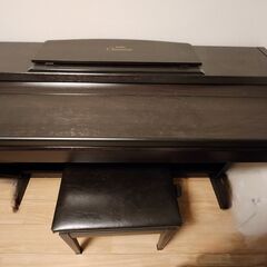 YAMAHA 電子ピアノ CLP820 ジャンクの画像