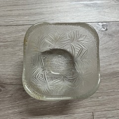 レトロ　ガラスの器の画像