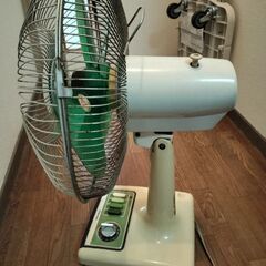 【値下げ】レトロ扇風機の画像