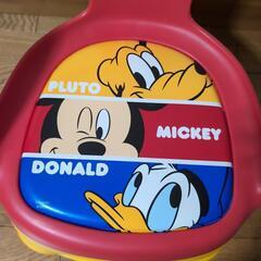 ほぼ新品　ミッキーマウス　アールチェアの画像
