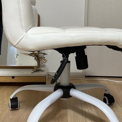 【無料･おしゃれ】ホワイト デスクチェア 