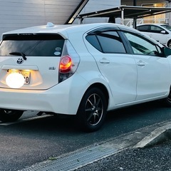トヨタ　アクアS グレード‼️車検2年付き‼️距離10万km‼️コミコミの画像
