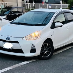 トヨタ　アクアS グレード‼️車検2年付き‼️距離10万km‼️...