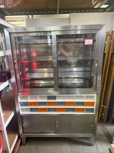 ケビント　クリアケース欠品　幅120 奥40 高さ179cm