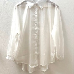 本日のみ値下げ！lveu. シアーシャツの画像