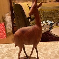 木彫り　ガゼル　置き物
の画像