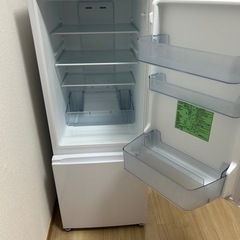 2ドア冷蔵庫の画像