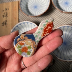 【有田焼】皿 5枚 と箸置き5個セット　柄違いセットの画像