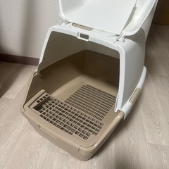 アイリスオーヤマ 猫トイレ ラクリーン システムトイレ フルカバータイプ  ホワイト×ベージュ RSTF-53の画像