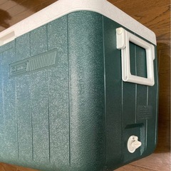 Coleman製大型クーラーボックスの画像