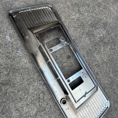 ハイエース 200系 メッキ リアゲートノブカバー ナンバーガーニッシュ の画像