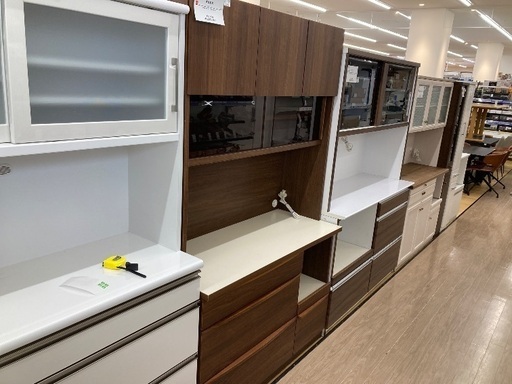 商談中！【愛品倶楽部柏店】 土井インテリア 3枚扉キッチンボード