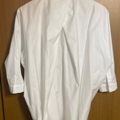 アラーニ ノーブルで購入 白 ドルマン袖 シャツの画像