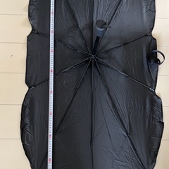 新品未使用 車 サンシェード 【Sサイズ】 傘 遮光 折りたたみ 断熱 遮熱 収納ケース付の画像
