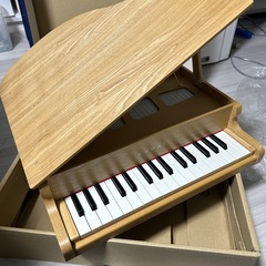 【再募集】幼児用ピアノ KAWAI グランドピアノの画像