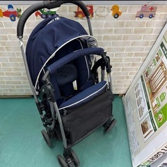 アップリカ　ベビーカー　ラクーナクッション　新生児からの画像