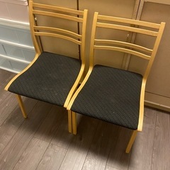 食卓テーブルの画像