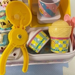 アンパンマン ソフトクリームもちょうだい!!キラピカDXアイスの画像