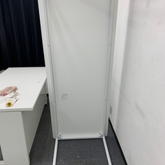 配送可能　ミーティングテーブル　ホワイト　使用期間約2年　の画像
