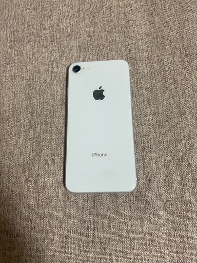 Apple iPhone8シルバー 64GB本体