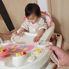 赤ちゃん歩行器の画像