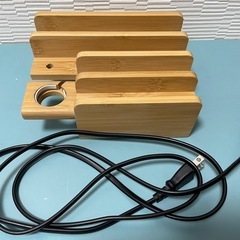6ポート UBS充電ステーション 竹製の画像