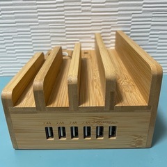 6ポート UBS充電ステーション 竹製の画像