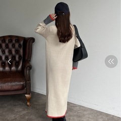 Thevon ニットワンピースの画像