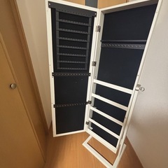 収納付き姿見　全身鏡　姿見ドレッサーの画像