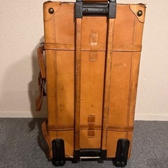レザー・豚本革・トランクケースの画像
