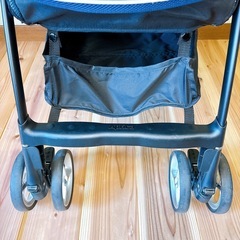 【美品】アップリカ　ラクーナビッテ　ソファクッション　ベビーカー　紺の画像