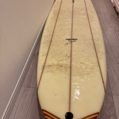 【最終値下げ中】Cardiff サーフボード 7’7 トライフィン レトロスタイルの画像