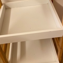 4段シェルフの画像